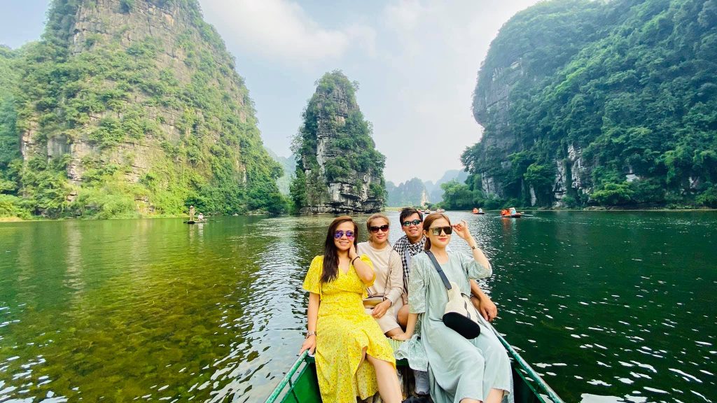 Trang An boat tour