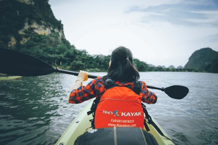 Tràng An Kayak - Giá vé Kayak Tràng An