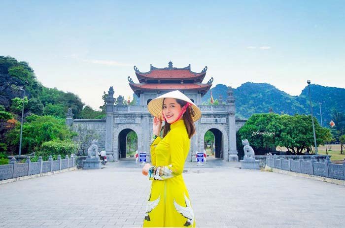 Tour Ninh Bình 1 ngày có thể tham quan nhiều địa điểm nổi tiếng