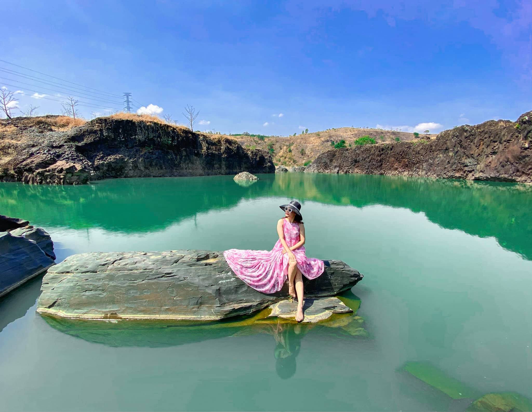 Hồ đá xanh Đắk Lắk