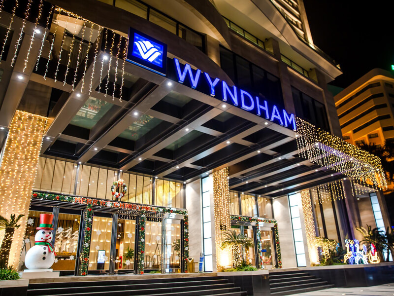 Wyndham Legend Hạ Long - Khách sạn Quảng Ninh 5 sao