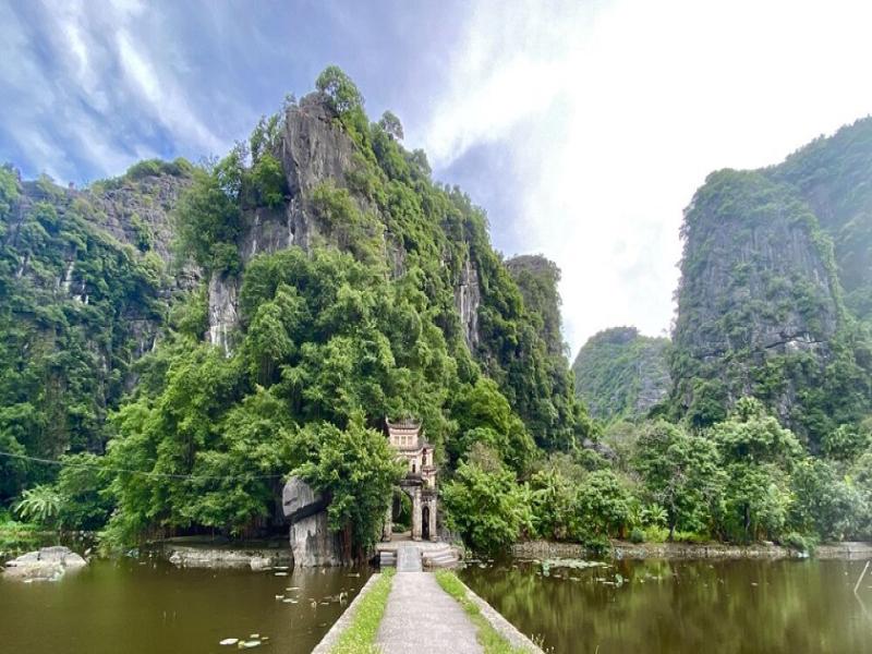 Bich Dong Pagoda Ninh Binh: Discovering a Spiritual Haven in a Sacred Land