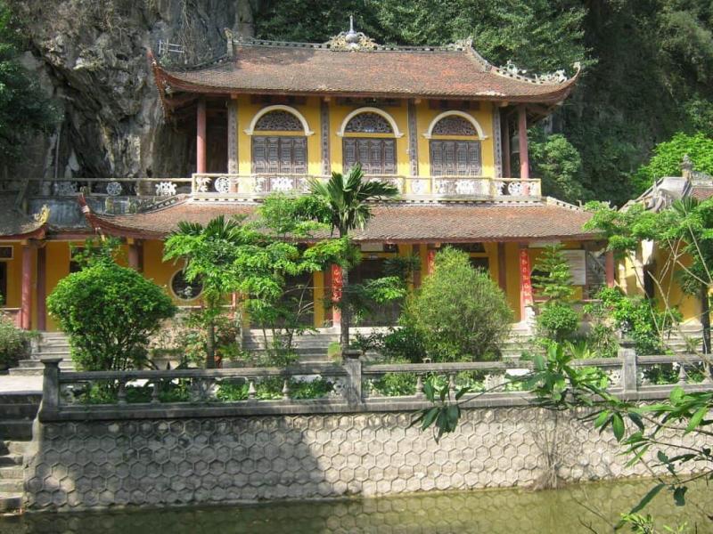 Van Long Nature Reserve Pagoda